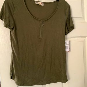 Army green half zipper T-shirt size large
